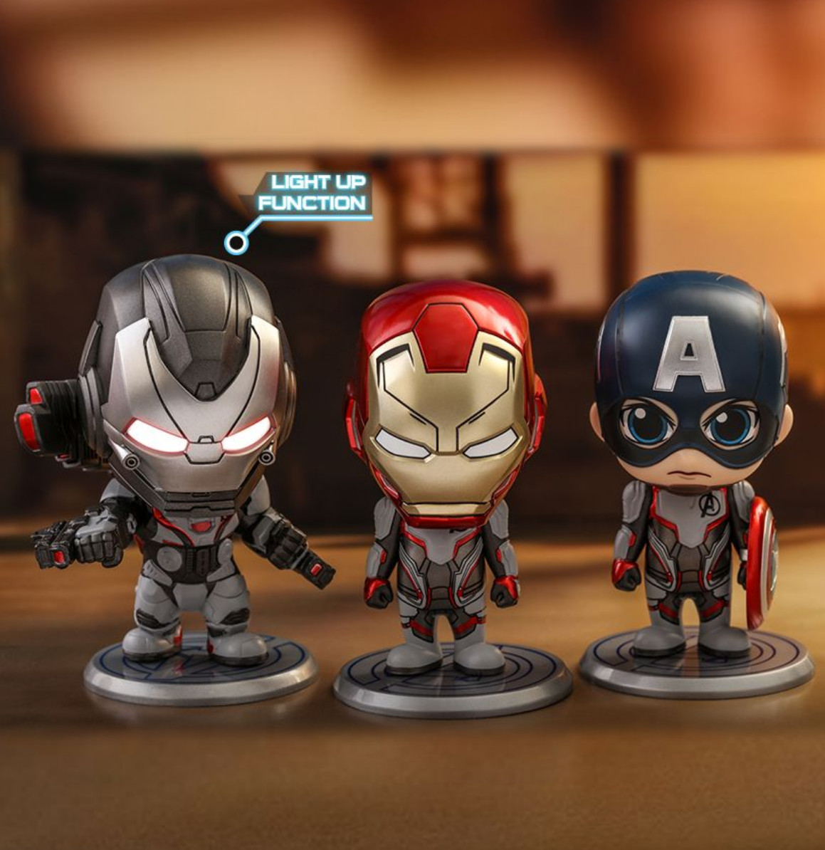 Figura Cosbaby de Team Suite Iron Man Captain America War Machine | Avengers: EndGame | COSB 549