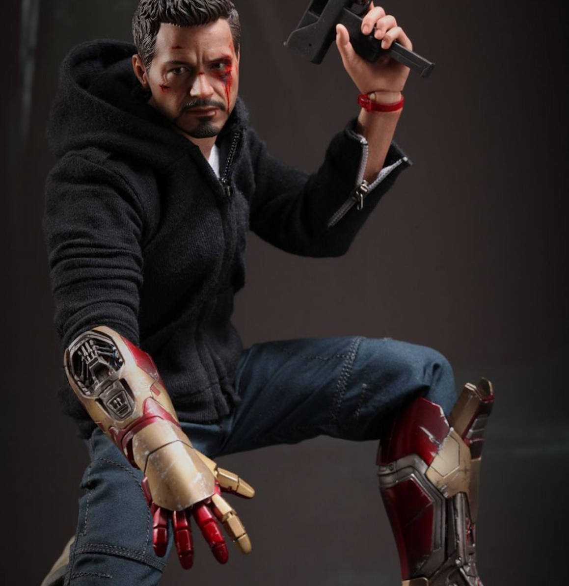 Figura Hot Toys Tony Stark The Mechanic | Iron Man 3 | MMS 209