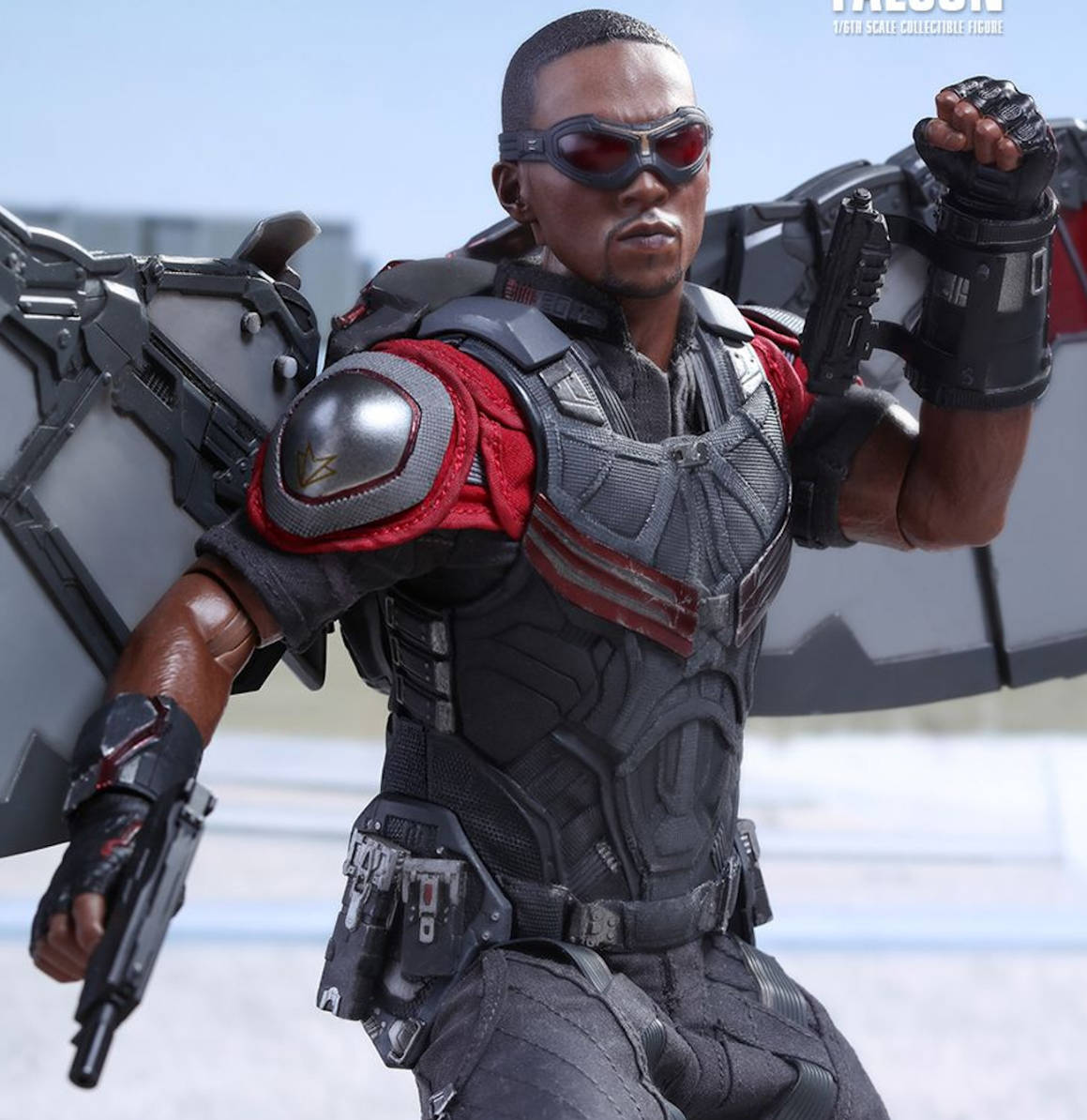 Figura Hot Toys Falcon | Captain America: Civil War | MMS 361