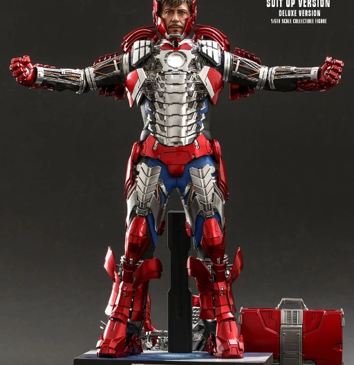 Tony Stark (Mark V suit up version) | MMS 600 | Deluxe Version | (UCM) Iron Man 2 | Hot Toys Marvel